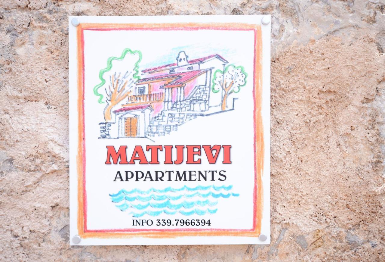 Matijevi Apartments Sistiana Esterno foto